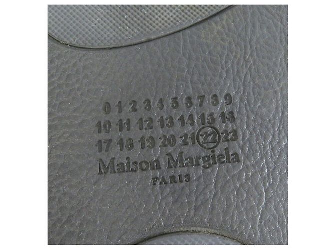 Maison Martin Margiela Sandali in gomma Tabi 22 di Maison Margiela Nero - vista 8