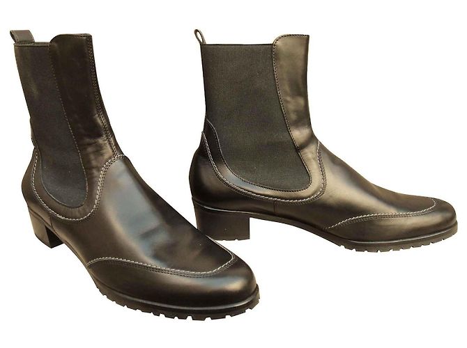 Stivaletti Salvatore Ferragamo Target in pelle nera Nero - vista 2