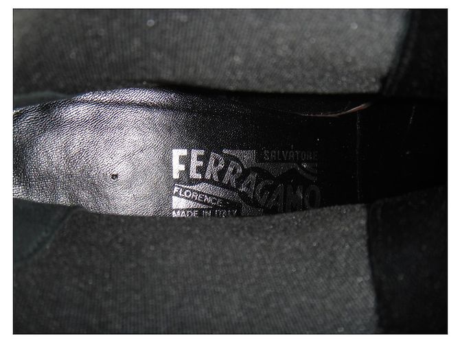 Stivaletti Salvatore Ferragamo Target in pelle nera Nero - vista 8