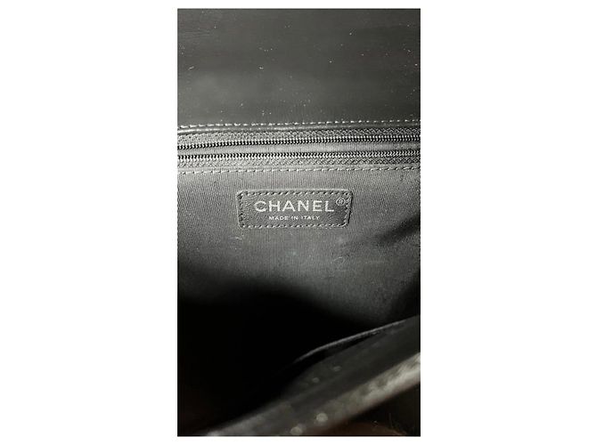 Borsa Chanel Boy in pelle di vitello nera 30 cm Nero - vista 3