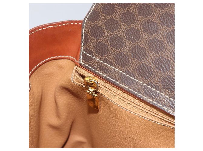 Céline Borsa a mano in tela Macadam CELINE in pelle PVC marrone e oro Auth 160884 D'oro - vista 21