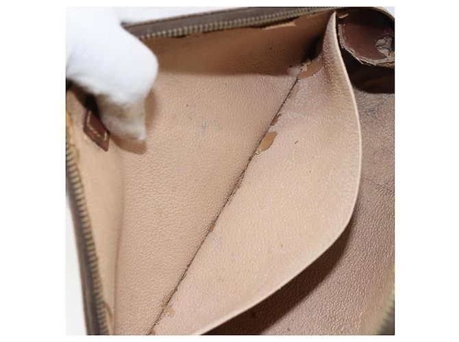 LOUIS VUITTON Pochette Cosmética Demi Ronde Monogram M47520 LV Auth 157375 Monogramma - view 19