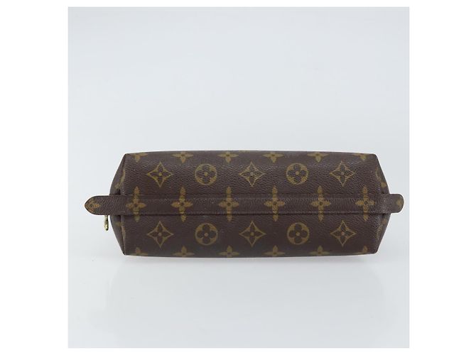 LOUIS VUITTON Pochette Cosmética Demi Ronde Monogram M47520 LV Auth 157375 Monogramma - view 6