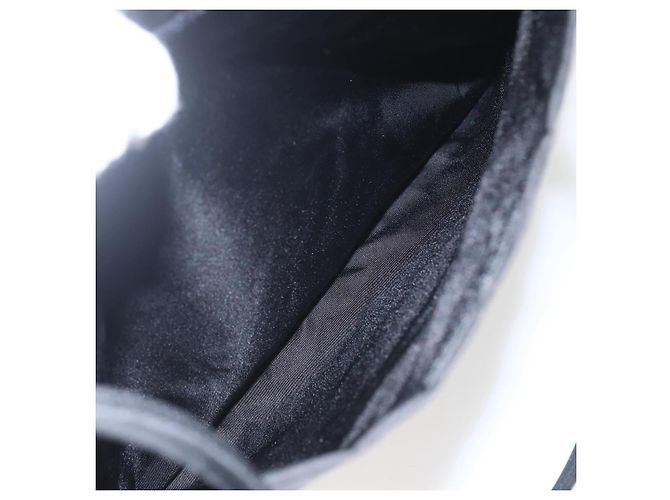 Bolso Tote Prada de Nailon Negro Plata Auth 158382 - vista 24