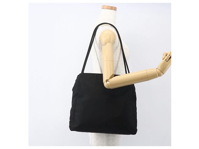 Bolso Tote Prada de Nailon Negro Plata Auth 158382 - vista 25