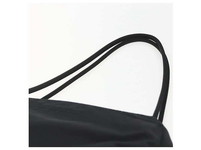 Bolso Tote Prada de Nailon Negro Plata Auth 158382 - vista 8