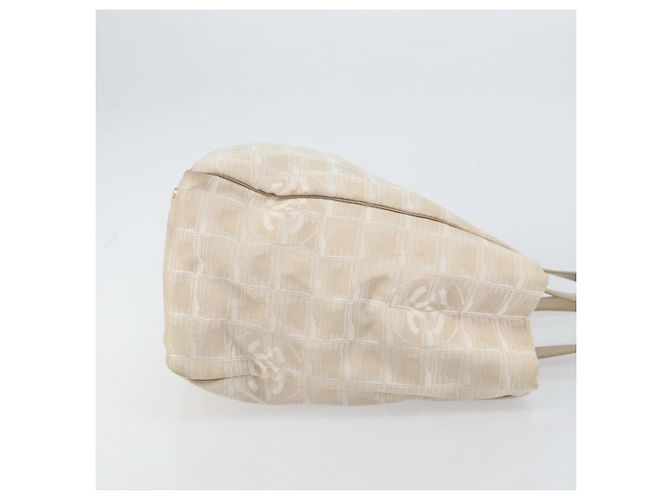 CHANEL Nuova Borsa Tote da Viaggio Nylon Beige Oro CC Auth 158686 D'oro - vista 4