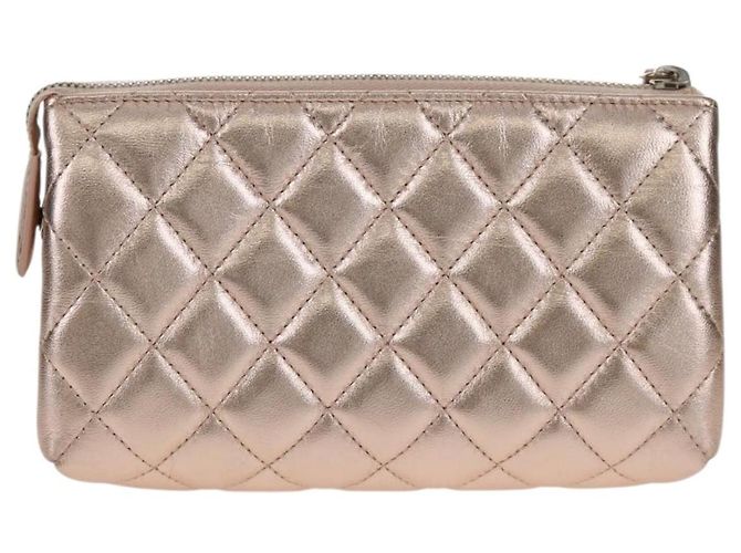 CHANEL Pochette Matelassé in Pelle di Agnello Rosa Oro CC Auth 157936M D'oro - vista 3