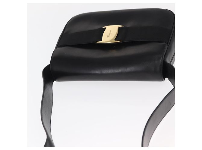 Borsa a Spalla Vala in Pelle Nera e Oro Auth BA9016 di Salvatore Ferragamo Nero D'oro - vista 6