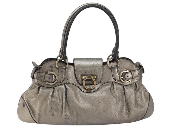 Borsa Tote Gancini in Pelle Marrone e Oro Auth 158376 di Salvatore Ferragamo D'oro - vista 2