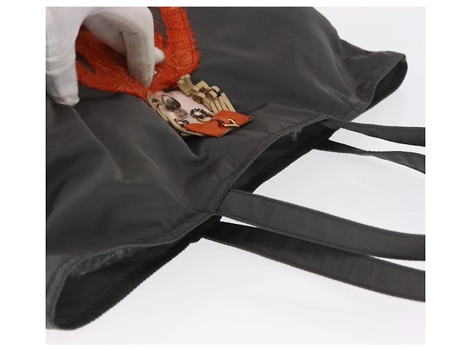 PRADA Tote Bag aus grauem Nylon mit silberner Authentizität bs32079 Braun - Ansicht 6