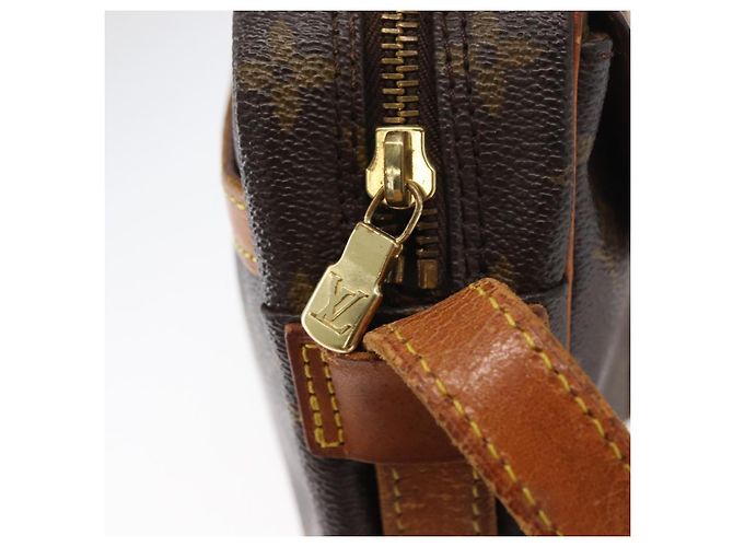 LOUIS VUITTON Borsa a Spalla Monogram Jeune Fille GM M51225 LV Auth 157713 Monogramma - vista 9