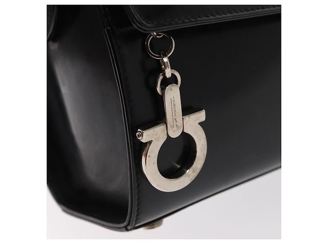 Borsa a Spalla Salvatore Ferragamo Gancini Smalto Nero Argento Auth 160684 - vista 14