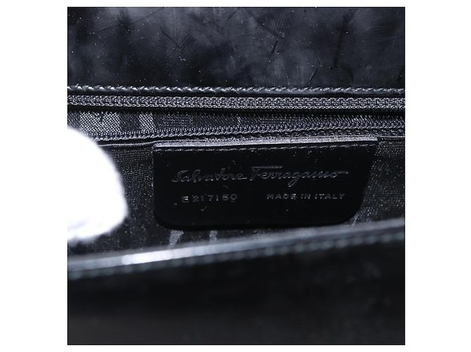 Borsa a Spalla Salvatore Ferragamo Gancini Smalto Nero Argento Auth 160684 - vista 15