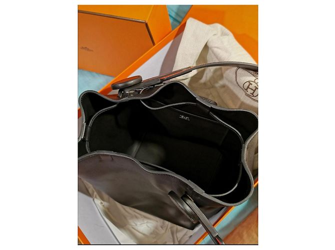 Borsa a secchiello Hermès Licol 17 in pelle nera Nero - vista 5