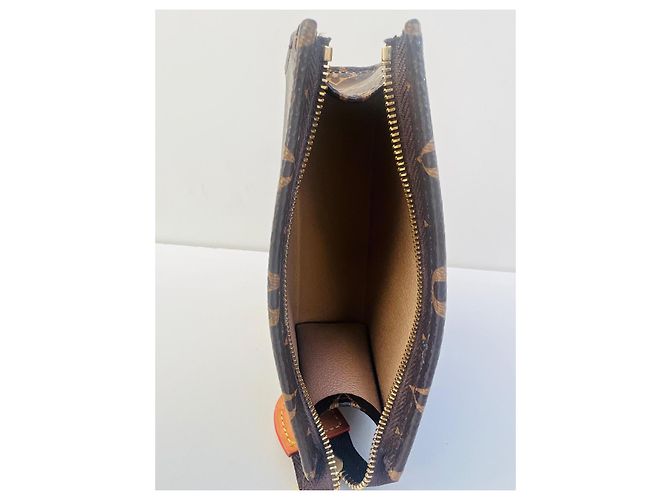 Pochette Louis Vuitton Marrone in Pelle - vista 13