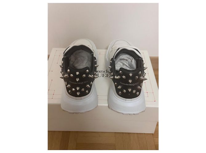 Alexander Mcqueen Nuove Sneakers Court Stud Bianco - vista 4