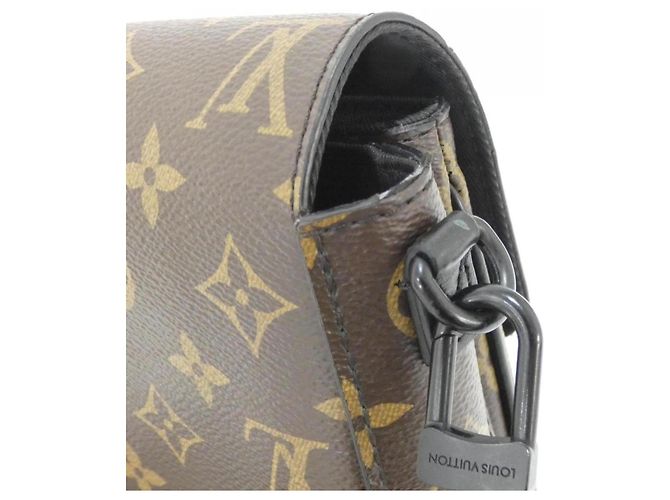 Portafoglio verticale indossabile S-Lock Monogram Macassar di Louis Vuitton Marrone Nero - vista 5