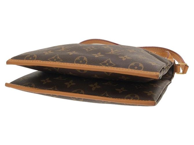 Borsa a Spalla Saumur PM Monogramma Louis Vuitton Marrone - vista 3