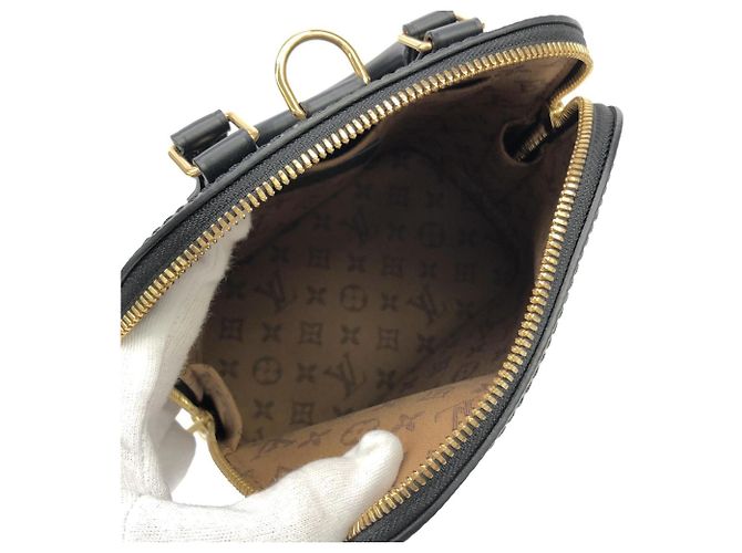 Zaino Alma Epi Louis Vuitton Nero - vista 7