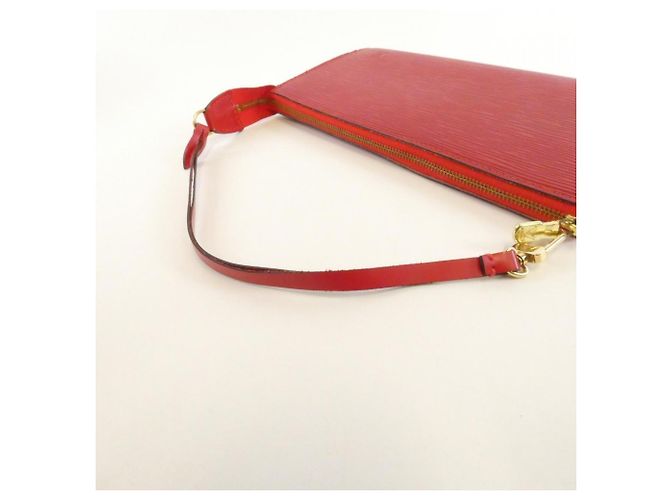 Pochette Accessori Epi Louis Vuitton Rosso - vista 7