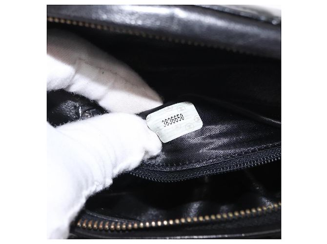 Chanel Vintage Reißverschluss-Gürteltasche aus gestepptem Lammleder klein - Ansicht 7