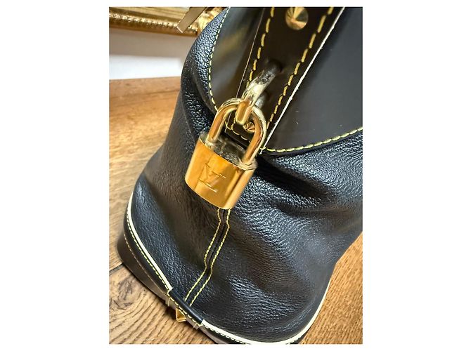 Louis Vuitton Suhali Lockit Borsa in pelle nera Nero - vista 10