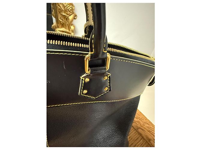 Louis Vuitton Suhali Lockit Borsa in pelle nera Nero - vista 14