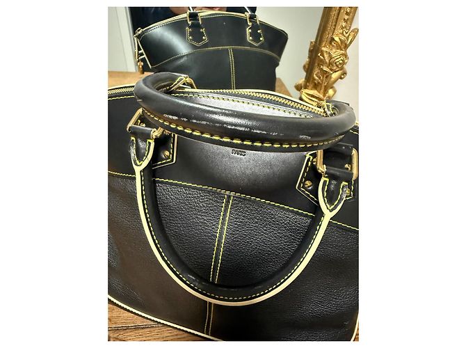 Louis Vuitton Suhali Lockit Borsa in pelle nera Nero - vista 17
