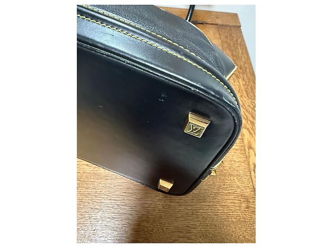 Louis Vuitton Suhali Lockit Borsa in pelle nera Nero - vista 7