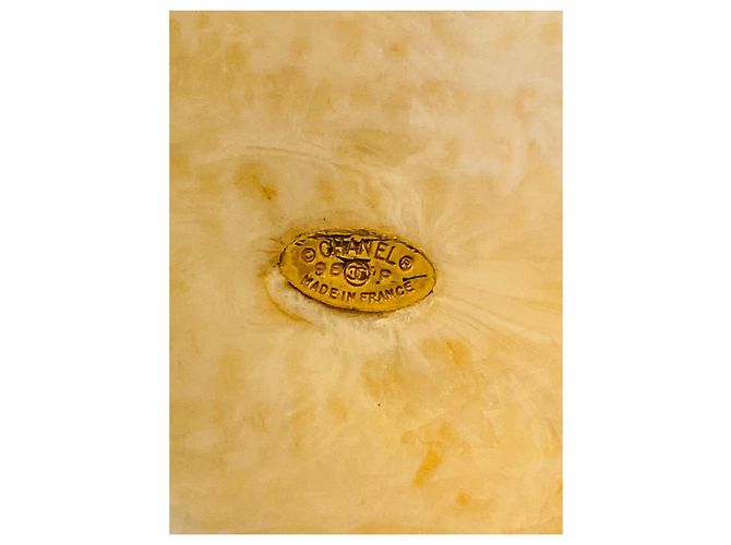 Bracciale Cuff CC Chanel Bianco e Oro – Vintage Anni '90 D'oro - vista 5