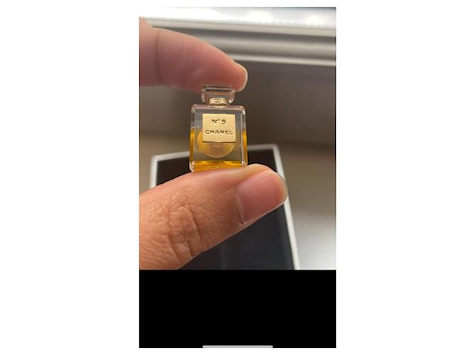 Cambon Spilla Chanel n 5 Gold hardware - vista 3