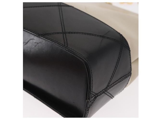 Borsa a spalla a catena Salvatore Ferragamo in pelle bianca nera oro Auth bs31765 Nero Bianco D'oro - vista 11