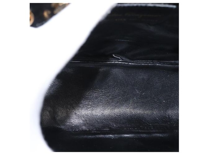 Borsa a spalla a catena Salvatore Ferragamo in pelle bianca nera oro Auth bs31765 Nero Bianco D'oro - vista 15