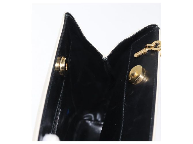 Borsa a spalla a catena Salvatore Ferragamo in pelle bianca nera oro Auth bs31765 Nero Bianco D'oro - vista 16