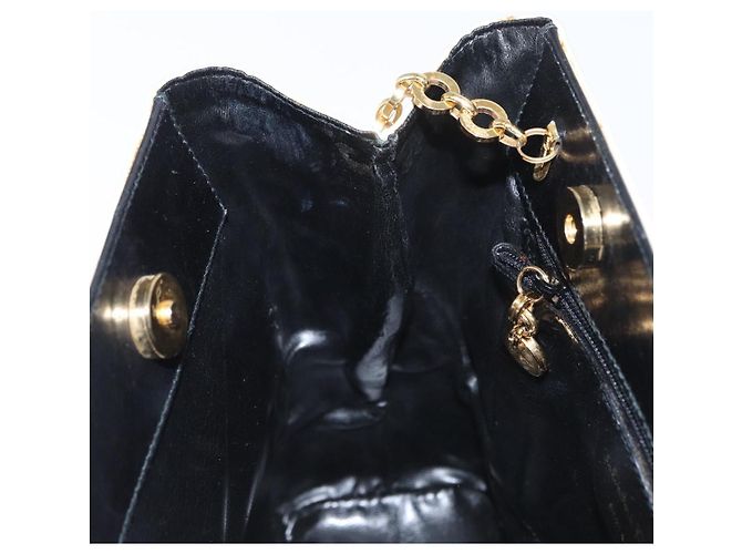 Borsa a spalla a catena Salvatore Ferragamo in pelle bianca nera oro Auth bs31765 Nero Bianco D'oro - vista 17