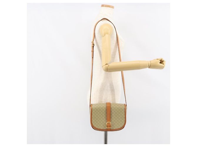 Céline Borsa a Spalla in Tela Macadam CELINE PVC Beige Oro Auth 157310 D'oro - vista 23