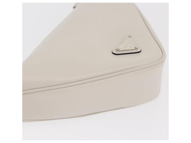 PRADA Borsa Clutch in Pelle Argento Bianca Auth 159445V Bianco - vista 17