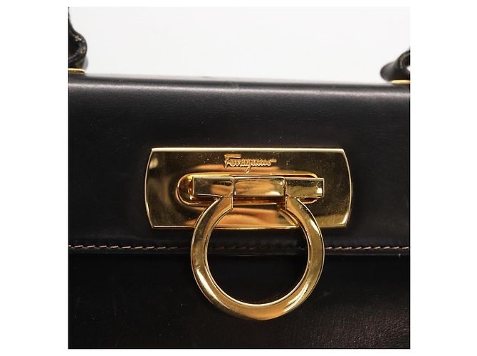 Borsa a mano in pelle Gancini 2 in 1 nera e oro Salvatore Ferragamo Auth ka1065 Nero D'oro - vista 16