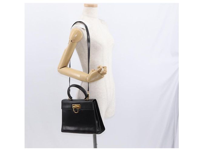 Borsa a mano in pelle Gancini 2 in 1 nera e oro Salvatore Ferragamo Auth ka1065 Nero D'oro - vista 25
