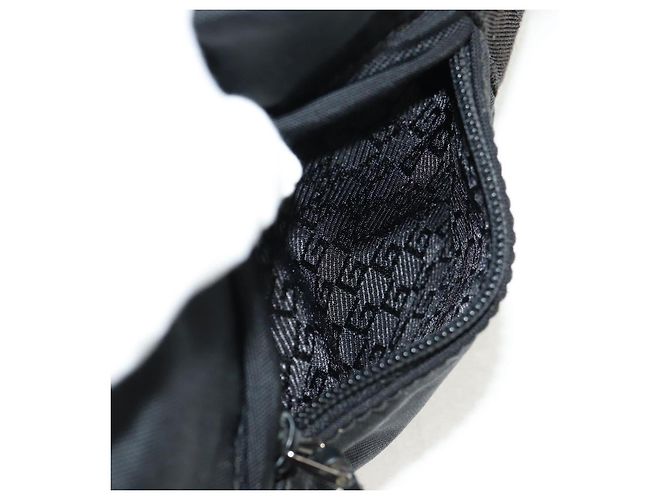 Borsa Boston GUCCI in nylon nero e argento 122324 Auth bs31848 - vista 17