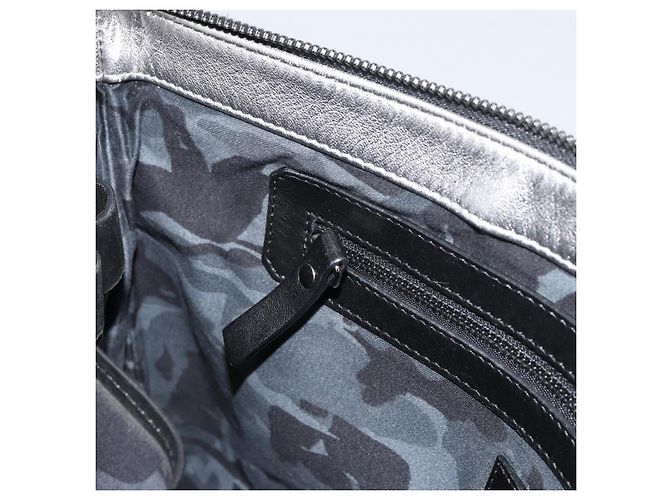Borsa a mano in pelle con borchie Jimmy Choo Argento Auth 160738 - vista 19