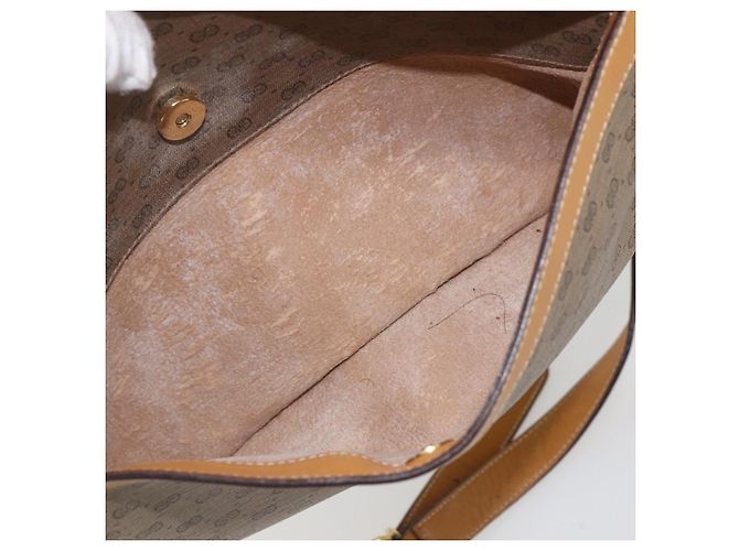 Gucci Borsa a spalla Micro GG Supreme in PVC Beige Oro Auth 158407 D'oro - vista 22