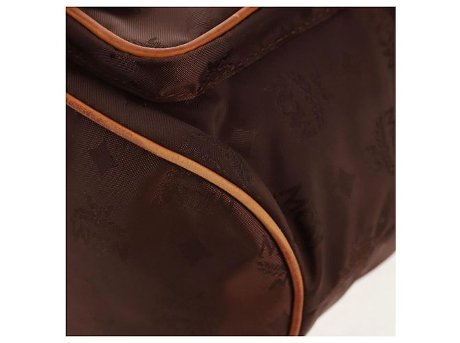 MCM Zaino Vicetos Logogram in nylon marrone e oro Auth 158482 D'oro - vista 14