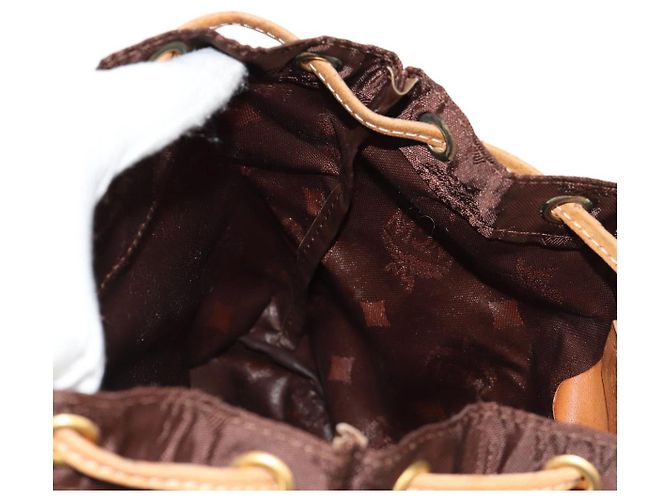 MCM Zaino Vicetos Logogram in nylon marrone e oro Auth 158482 D'oro - vista 24