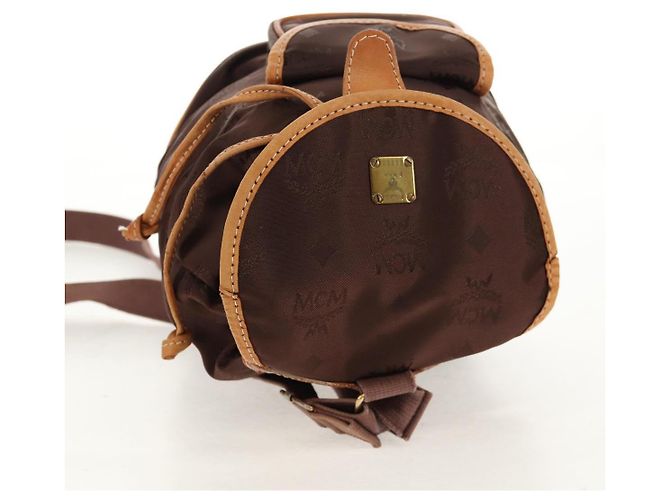 MCM Zaino Vicetos Logogram in nylon marrone e oro Auth 158482 D'oro - vista 6