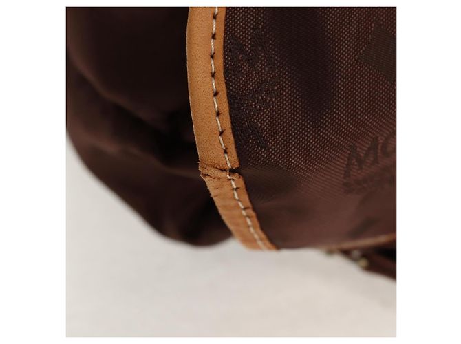 MCM Zaino Vicetos Logogram in nylon marrone e oro Auth 158482 D'oro - vista 8
