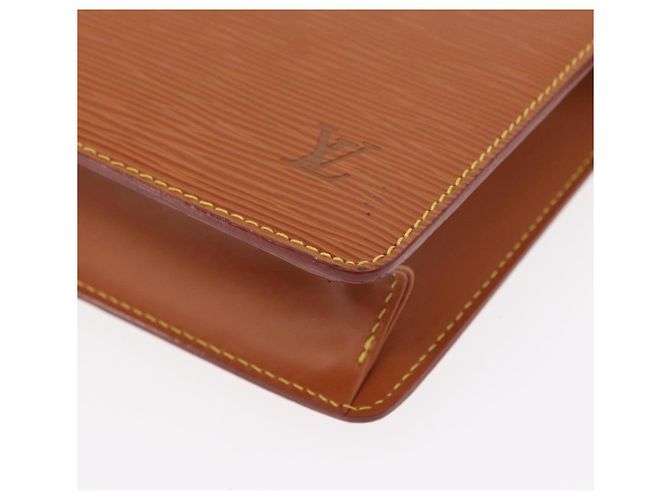 LOUIS VUITTON Pochette Masculina Epi Bolsa Marrom Zipangu Dourado M52528 LV Auth bs32026 - vista 15