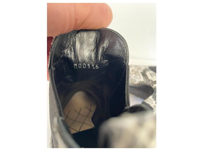 Stivaletti Louis Vuitton in pelle esotica nera e bianca Nero Bianco - vista 10