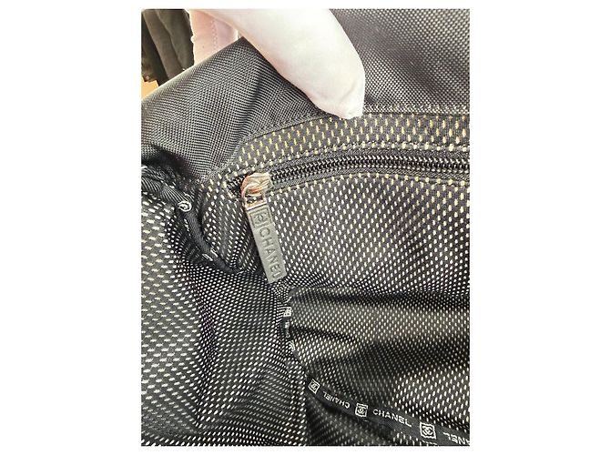 Borsa a tracolla Chanel nera in tessuto Nero - vista 10